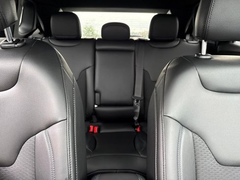 New 2026 Jeep Compass Latitude AWD/4WD image 15