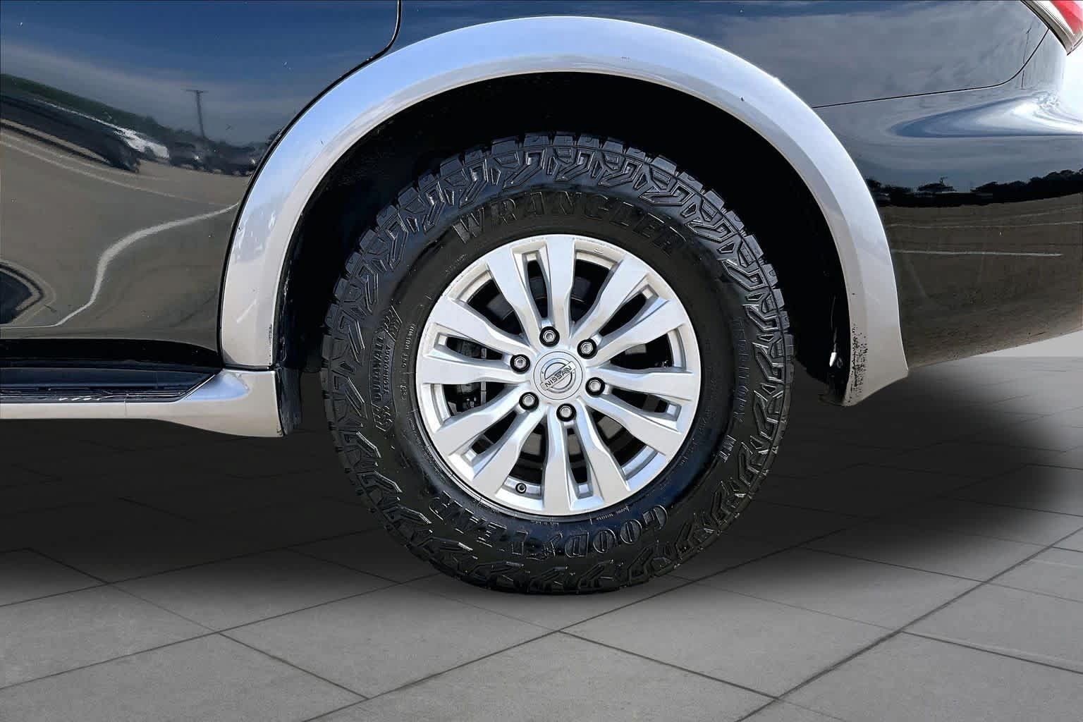 Used 2017 Nissan Armada SV w/ Driver Package RWD image 9
