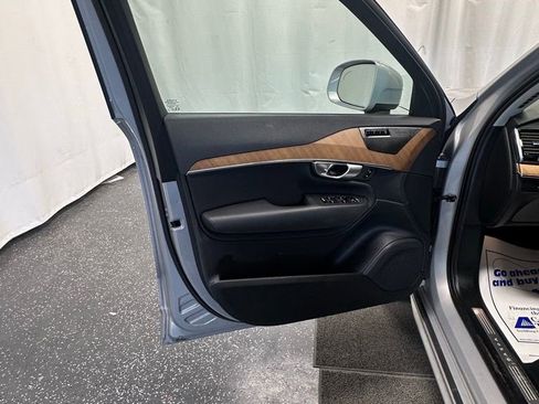 Used 2024 Volvo XC90 B6 Plus w/ Protection Package Premier image 11