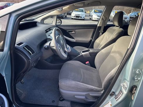 Used 2012 Toyota Prius One image 9