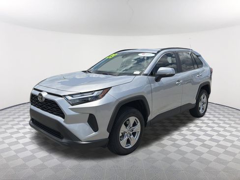 Certified 2023 Toyota RAV4 XLE w/ Convenience Package FWD image 3