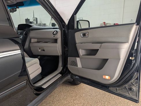 Used 2013 Honda Pilot LX image 17