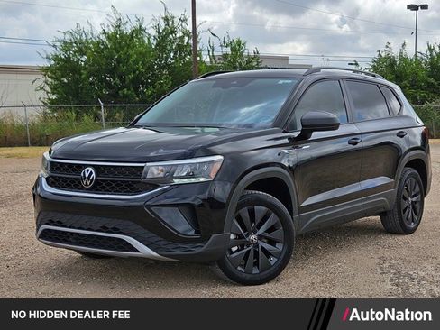 Used 2023 Volkswagen Taos S w/ Driver Assistance Package FWD image 1