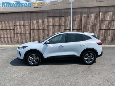 Used 2025 Ford Escape ST-Line Select AWD/4WD image 4