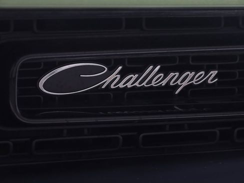 Used 2019 Dodge Challenger R/T Scat Pack w/ Shaker Package image 16