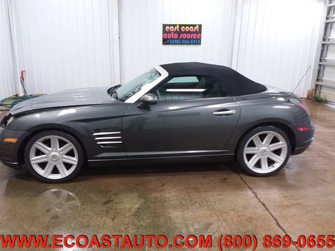 Used 2005 Chrysler Crossfire Limited image 6