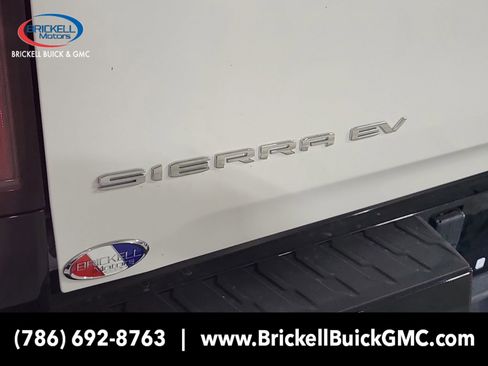 New 2025 GMC Sierra EV Denali AWD/4WD image 6