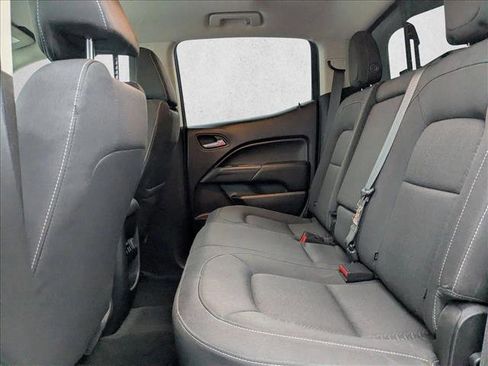 Used 2018 GMC Canyon SLE w/ SLE Convenience Package image 18