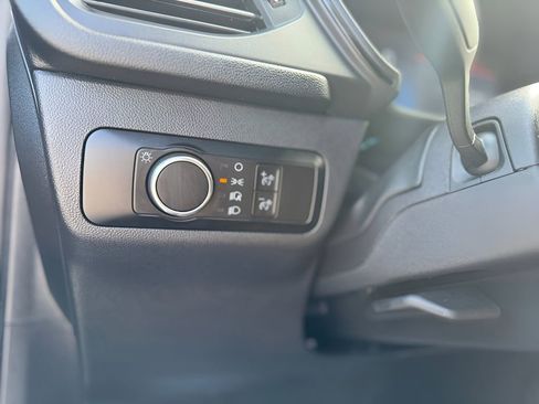 Certified 2025 Ford Escape ST-Line image 27