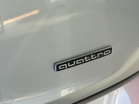 Certified 2025 Audi Q5 2.0T Premium Plus image 19