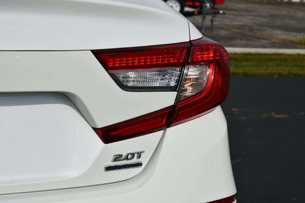 Used 2021 Honda Accord Touring image 34