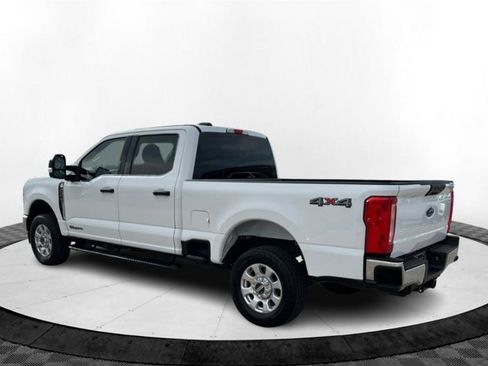 Used 2024 Ford F250 XLT image 3