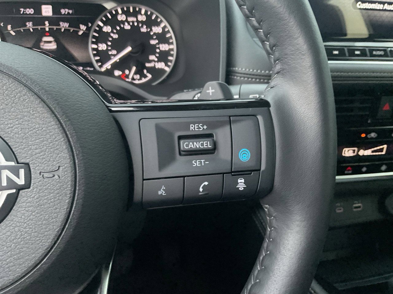 Used 2023 Nissan Rogue SL w/ SL Premium Package FWD image 36