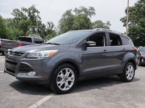 Used 2016 Ford Escape Titanium w/ Equipment Group 301A FWD image 3