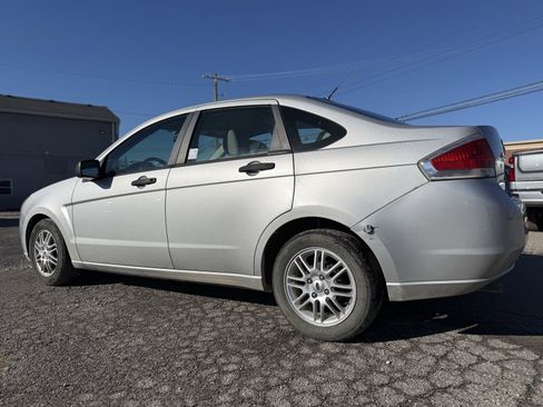 Used 2009 Ford Focus SE image 5