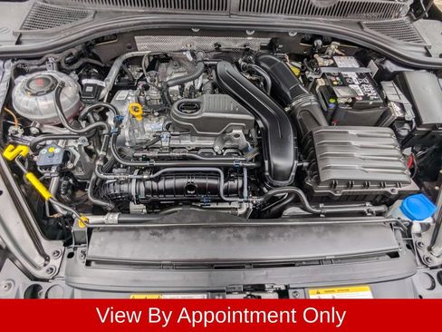 Used 2025 Volkswagen Jetta SE FWD image 34