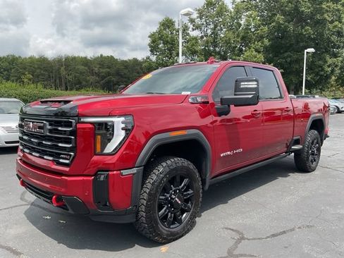 Used 2025 GMC Sierra 2500 AT4 w/ AT4 Premium Plus Package AWD/4WD image 2