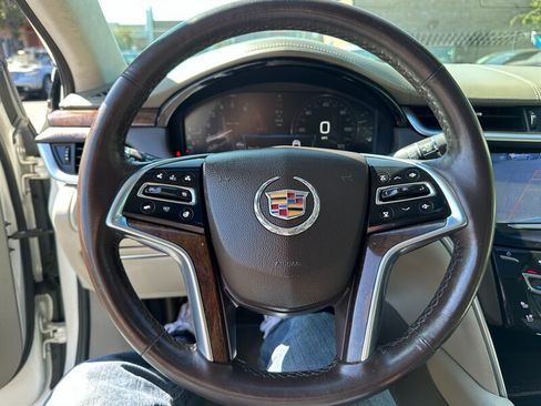 Used 2014 Cadillac XTS Platinum FWD image 22