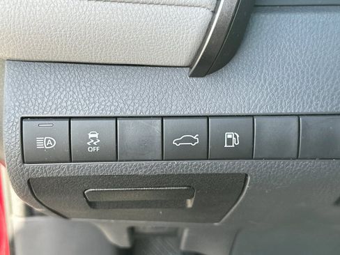 Used 2018 Toyota Camry XSE w/ Audio Package FWD image 31
