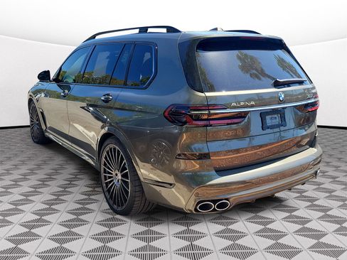Used 2024 BMW ALPINA XB7 image 3