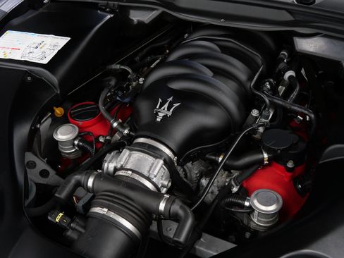 Used 2019 Maserati GranTurismo Sport image 13