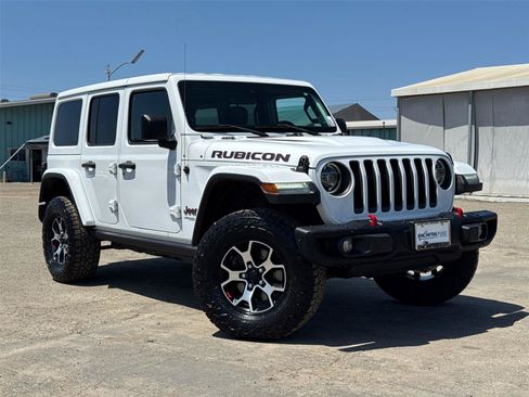 Used 2019 Jeep Wrangler Unlimited Rubicon AWD/4WD image 2