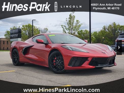 Used 2025 Chevrolet Corvette Stingray Premium Cpe w/ 3LT RWD image 1