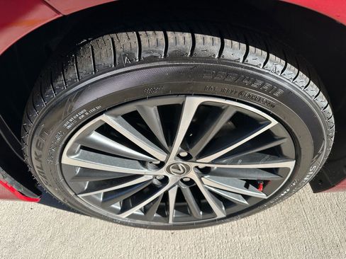 Used 2022 Lexus ES 350 w/ Premium Package FWD image 5
