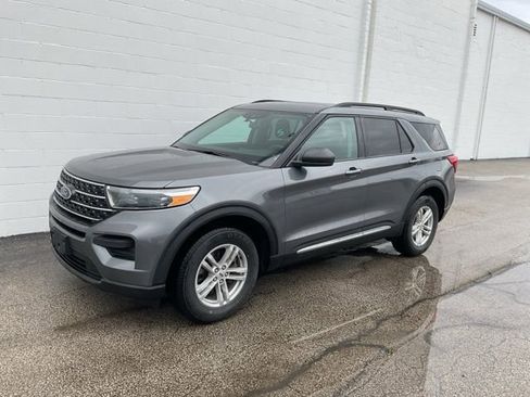 Used 2022 Ford Explorer XLT image 33