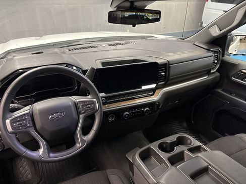 Certified 2024 Chevrolet Silverado 1500 RST w/ Z71 Off-Road Package image 20