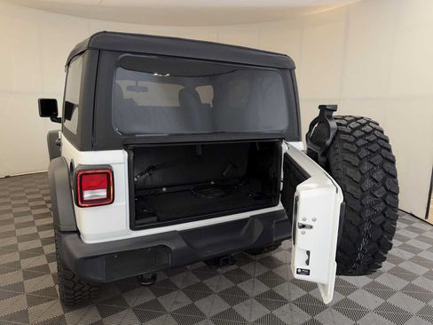 Used 2021 Jeep Wrangler Sport AWD/4WD image 22