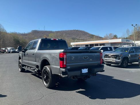New 2026 Ford F250 Lariat w/ Black Appearance Package AWD/4WD image 7