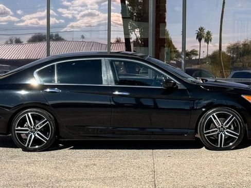 Used 2017 Honda Accord Sport Special Edition image 14