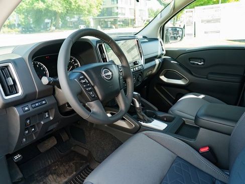 New 2025 Nissan Frontier SV w/ SV Convenience Package image 24