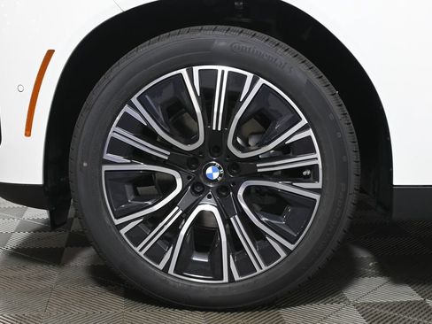 New 2026 BMW X3 xDrive30i w/ Premium Package AWD/4WD image 12