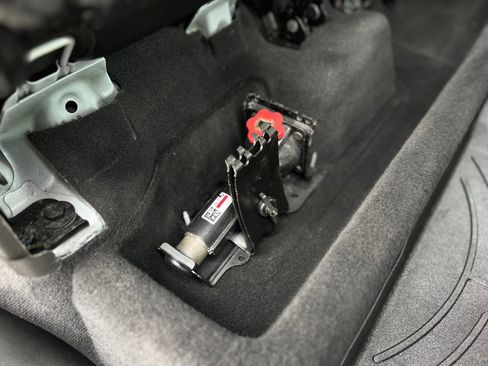 Used 2022 Chevrolet Silverado 1500 High Country w/ Safety Package II image 27