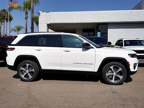New 2023 Jeep Grand Cherokee 4WD 4xe image 7
