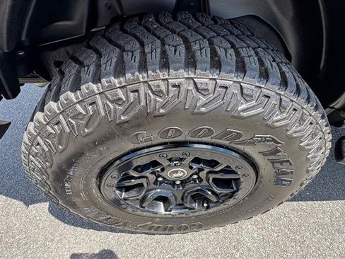 Used 2023 Ford Bronco Wildtrak AWD/4WD image 31