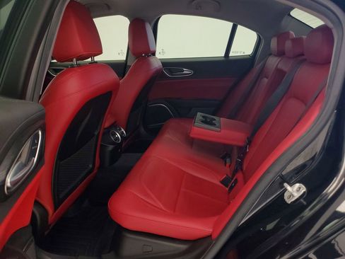 Used 2021 Alfa Romeo Giulia Sprint w/ Nero Edizione image 24