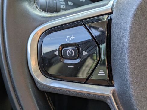 Used 2018 Volvo S90 T5 Momentum w/ Convenience Package image 26