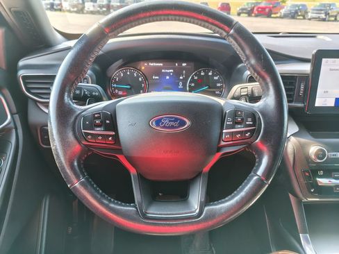 Used 2020 Ford Explorer XLT w/ Equipment Group 202A AWD/4WD image 6