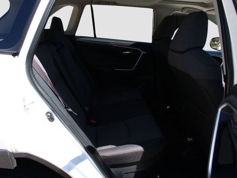 Used 2025 Toyota RAV4 XLE w/ Convenience Package AWD/4WD image 17