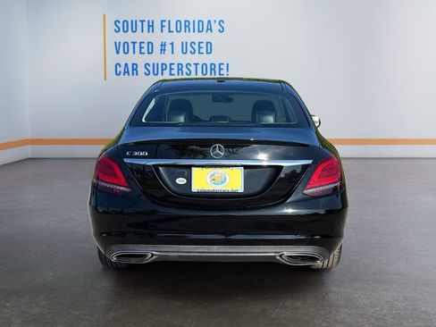 Used 2019 Mercedes-Benz C 300 Sedan image 4
