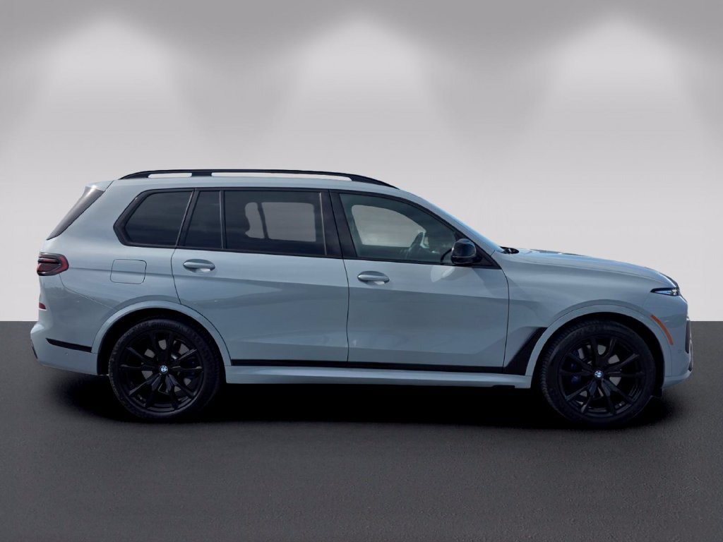 Certified 2024 BMW X7 M60i w/ Executive Package AWD/4WD image 3