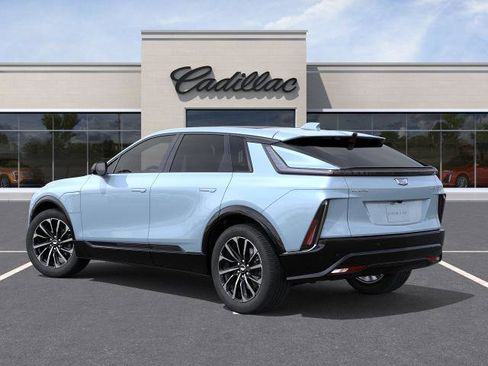 New 2026 Cadillac Lyriq Sport AWD/4WD image 24