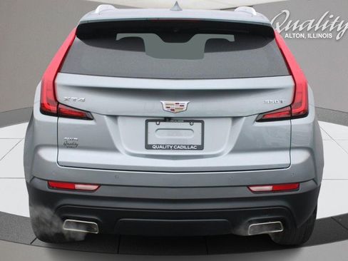 Used 2023 Cadillac XT4 Luxury w/ Cold Weather Package image 4