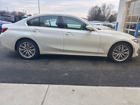 Used 2023 BMW 330i xDrive Sedan w/ Premium Package image 24