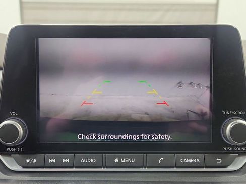 Used 2023 Nissan Rogue SV image 23