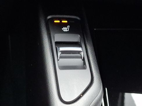 Certified 2024 Kia Telluride S w/ S Sunroof Package AWD/4WD image 25