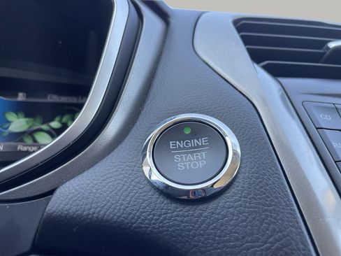 Used 2018 Ford Fusion S image 28